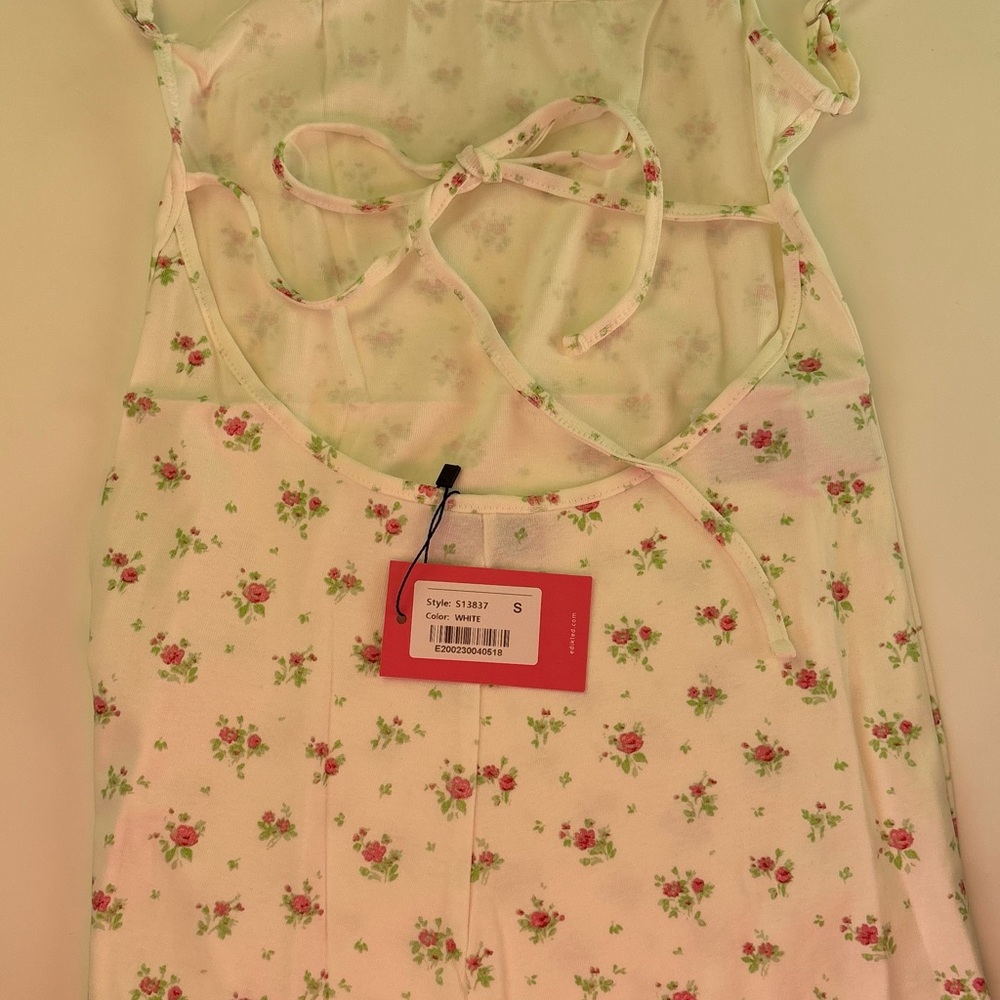 Edikted White Floral Romper - Picture 2 of 4